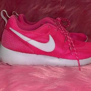 HOT Pink Nike Sneakers 💕